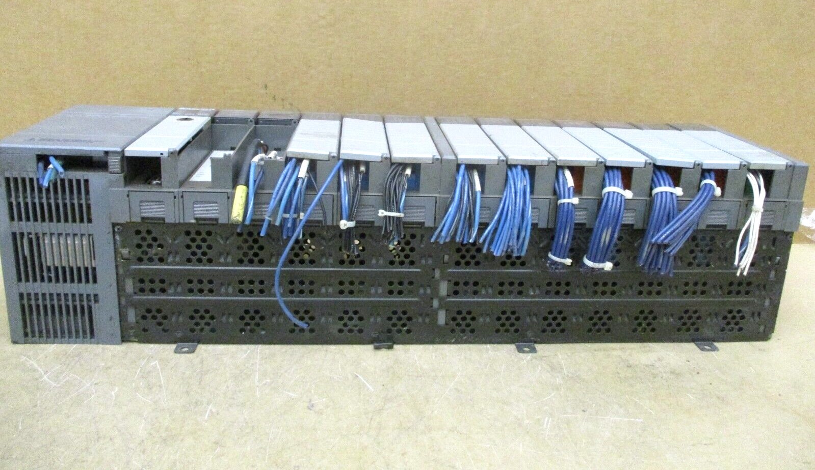 Allen-Bradley SLC 500 1746-P3 Ser A SLC 5/04 CPU 1747-L542 48669GN
