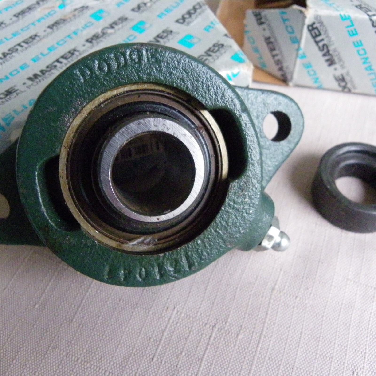 PAIR OF DODGE 131054 2-BOLT FLANGE ECCENTRIC COLLAR 3/4″ BORE