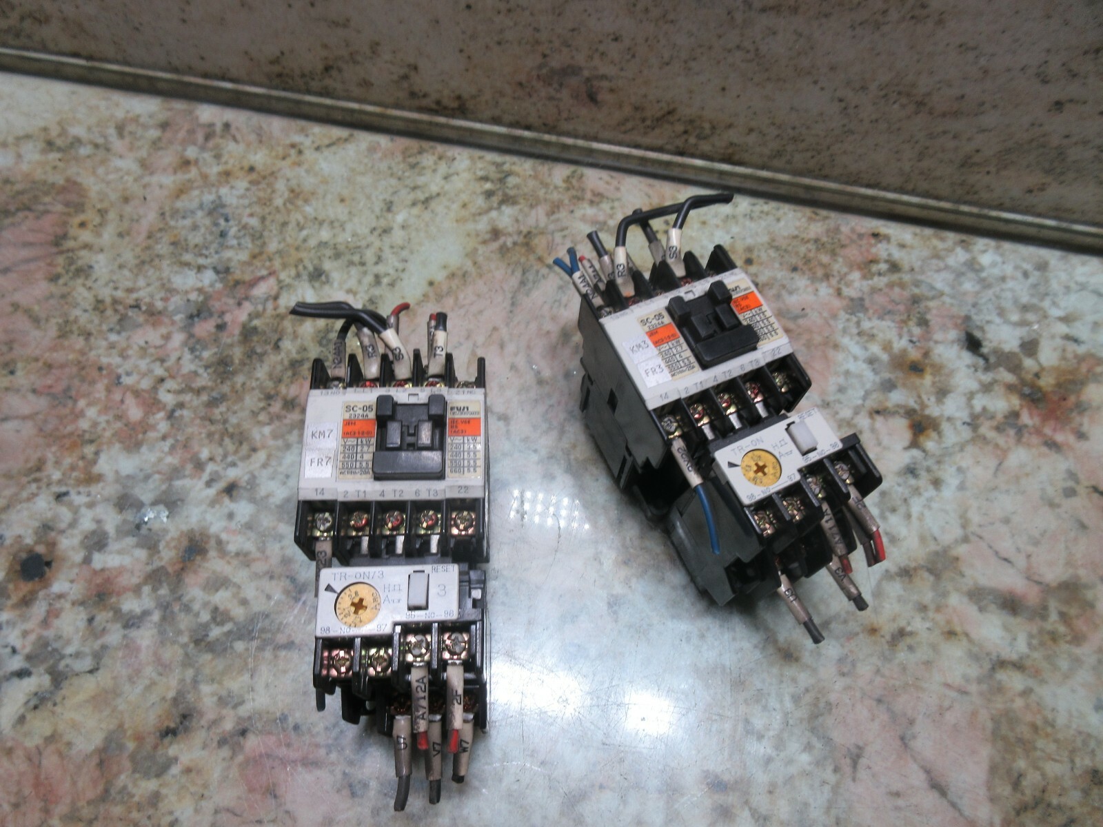 FUJI CONTACTOR SC-05 JEM AC3 1-2-0 TR-ON/3 OKUMA MC-50VA CNC VERTICAL MILL LOT