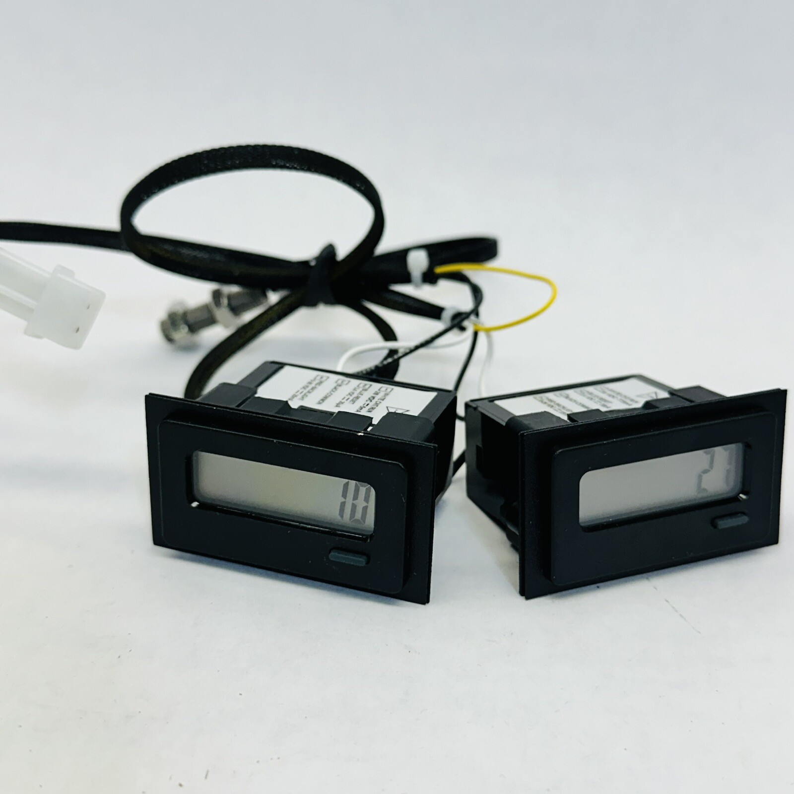 (SET OF 2) RED LION CONTROLS CUB7CCG0 COUNTER LCD 8 DIGITS