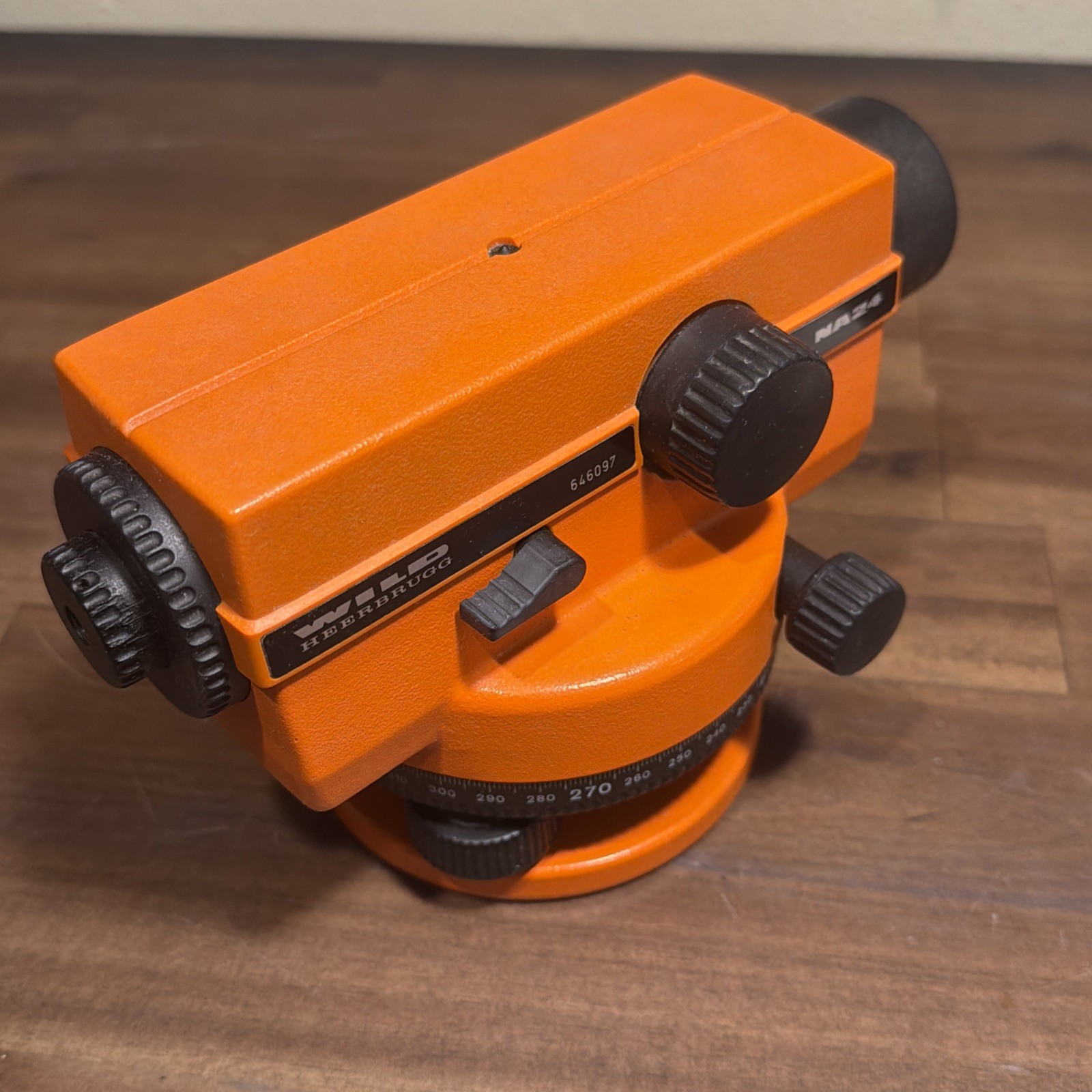 Leica Wild NA24 Automatic Level Tool w/ Original Case Orange