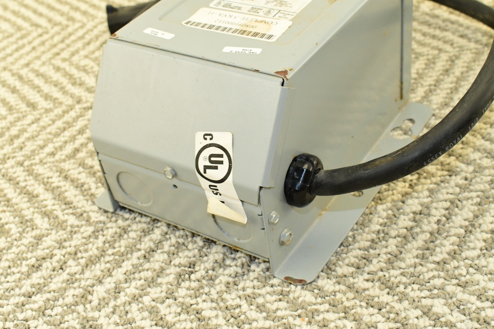 GE 9T51B0108 0.500 KVA 1 Phase 3R Enclosed Transformer 120 240 to 12/24v