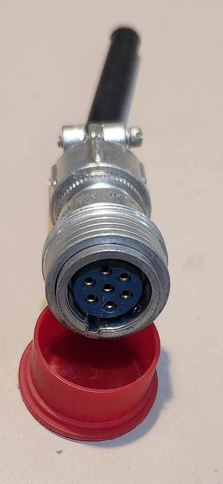 DEUTSCH DM9702-7S ELECTRICAL CONNECTOR PLUG 7 PIN NOS