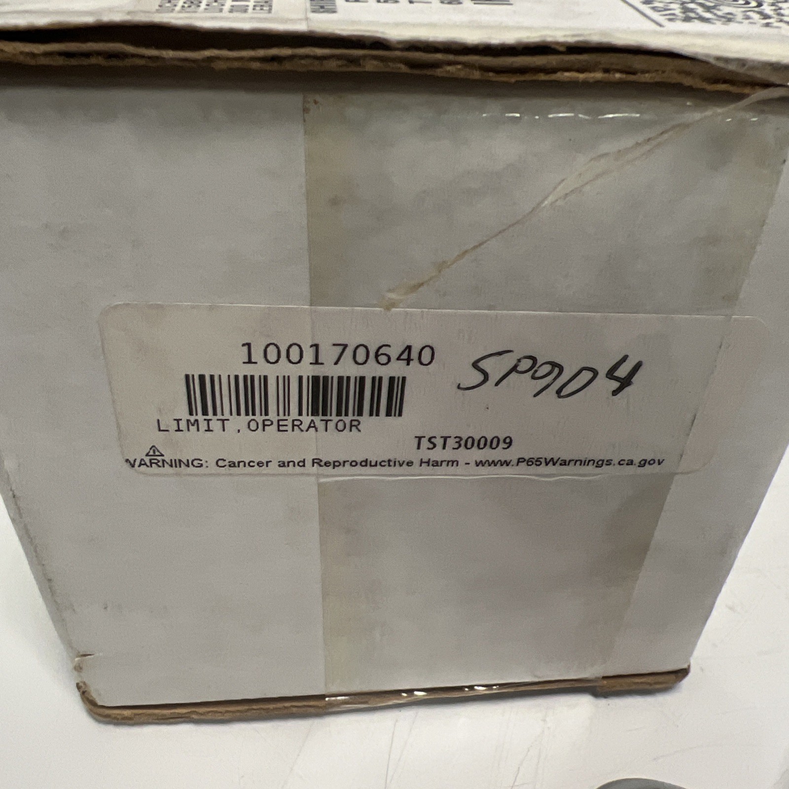 NEW, LOCHINVAR, 100170640, TST30009, LIMIT THERMOSTAT CONTROL UNIT. (1B-1)