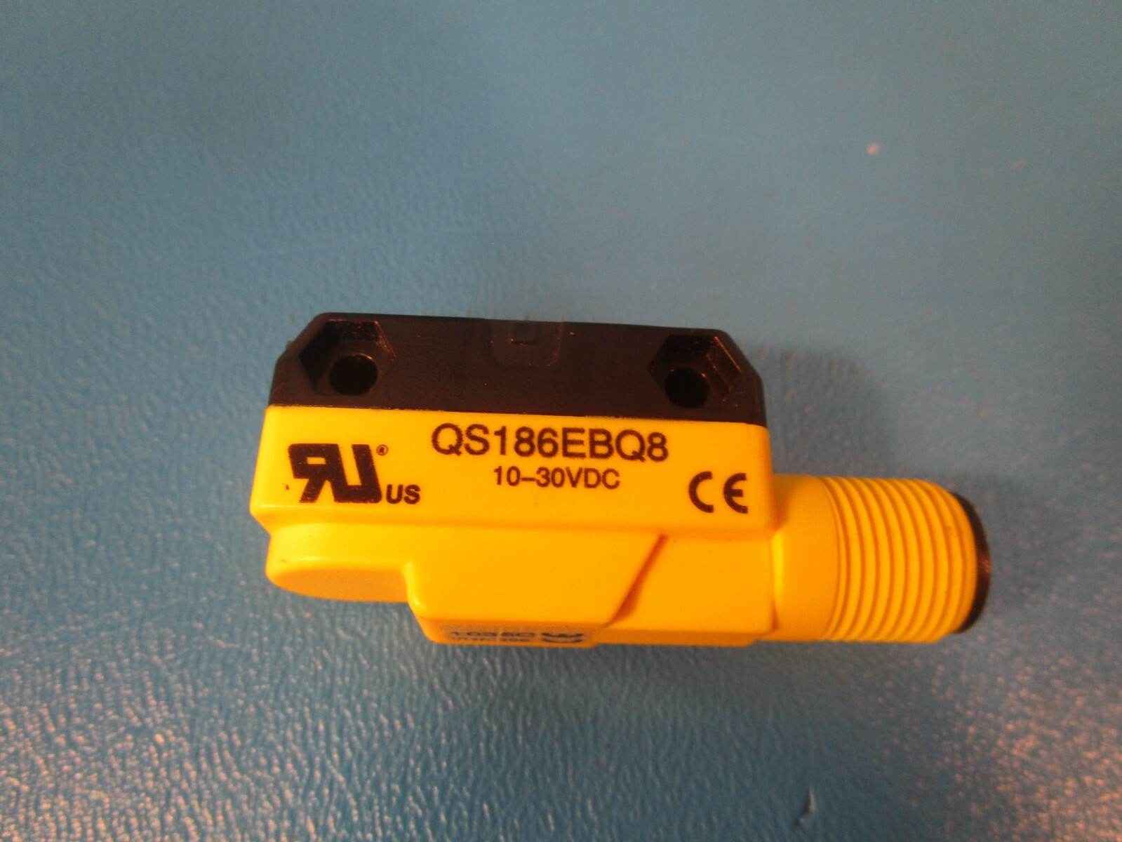 Banner QS186EBQ8, 66448 Emitter (Flush Front), Range: 3 m; Input:10-30 V dc