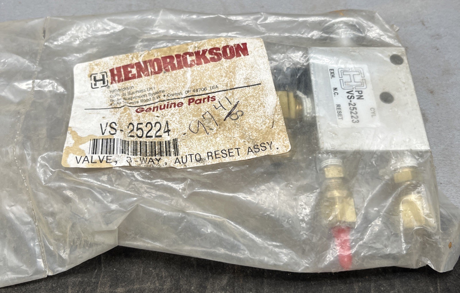 @JO1.60 HENDRICKSON VS-25224 3-WAY AUTO-RESET VALVE W/FITTINGS New Genuine