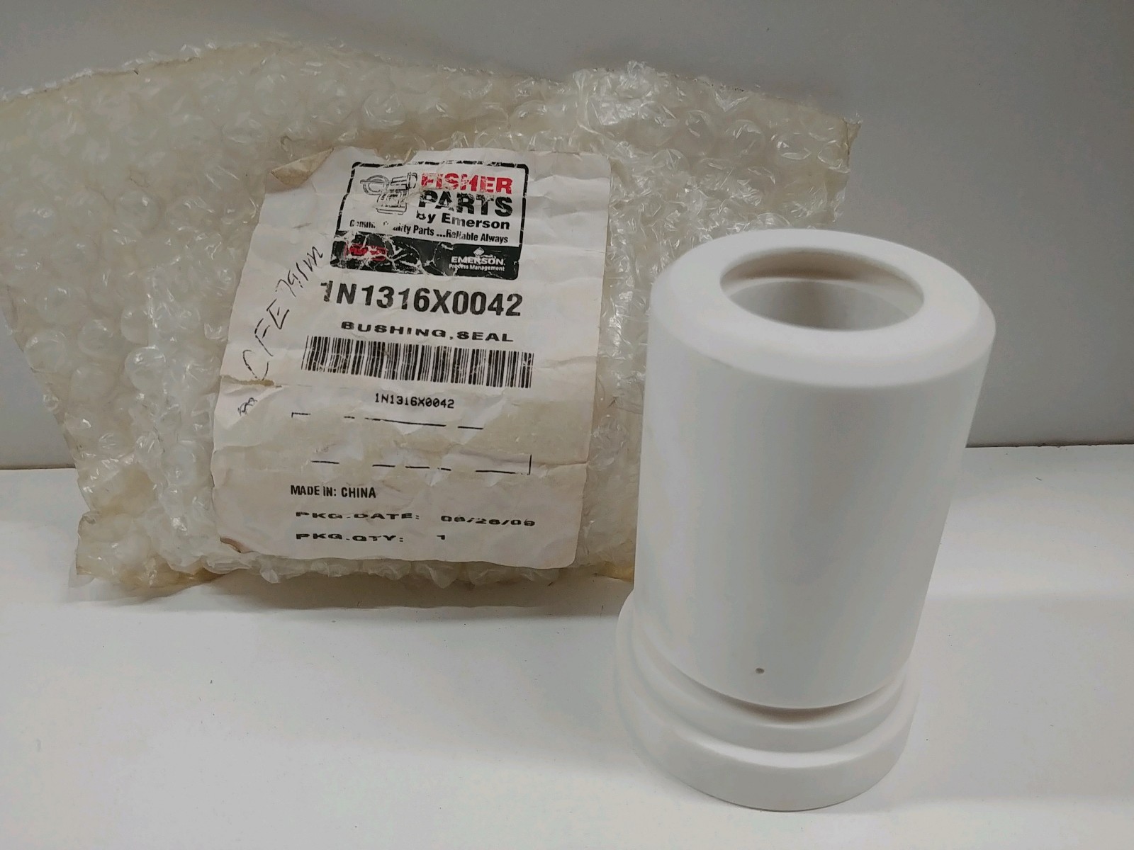 NEW OLD STOCK! EMERSON ROSEMOUNT FISHER BUSHING SEAL 1N1316X0042 CFE791M