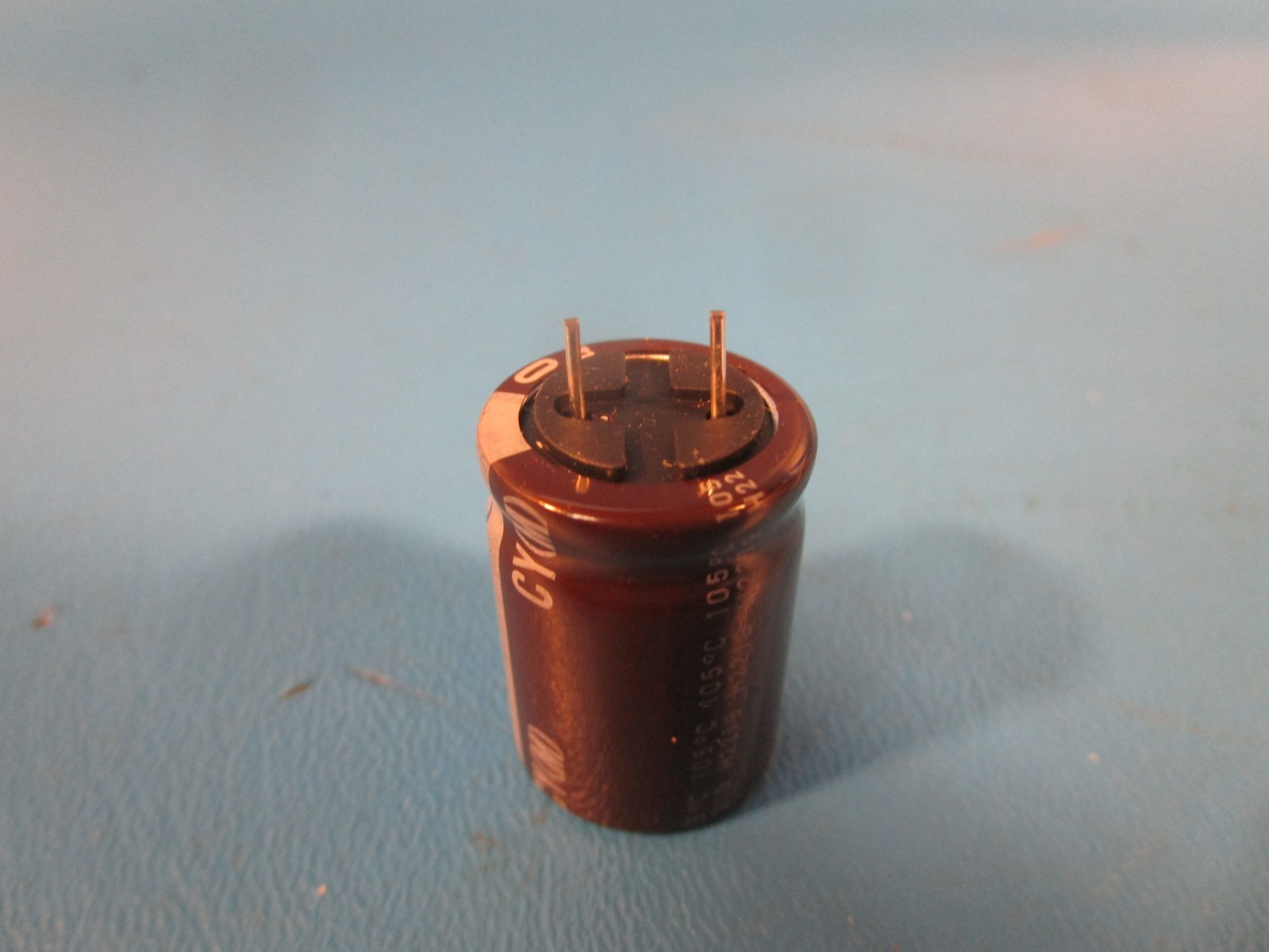 LOT OF 30 Nichicon, UCY2H330MHD3TN, CAP ALUM 33UF 20% 500V RADIAL TH