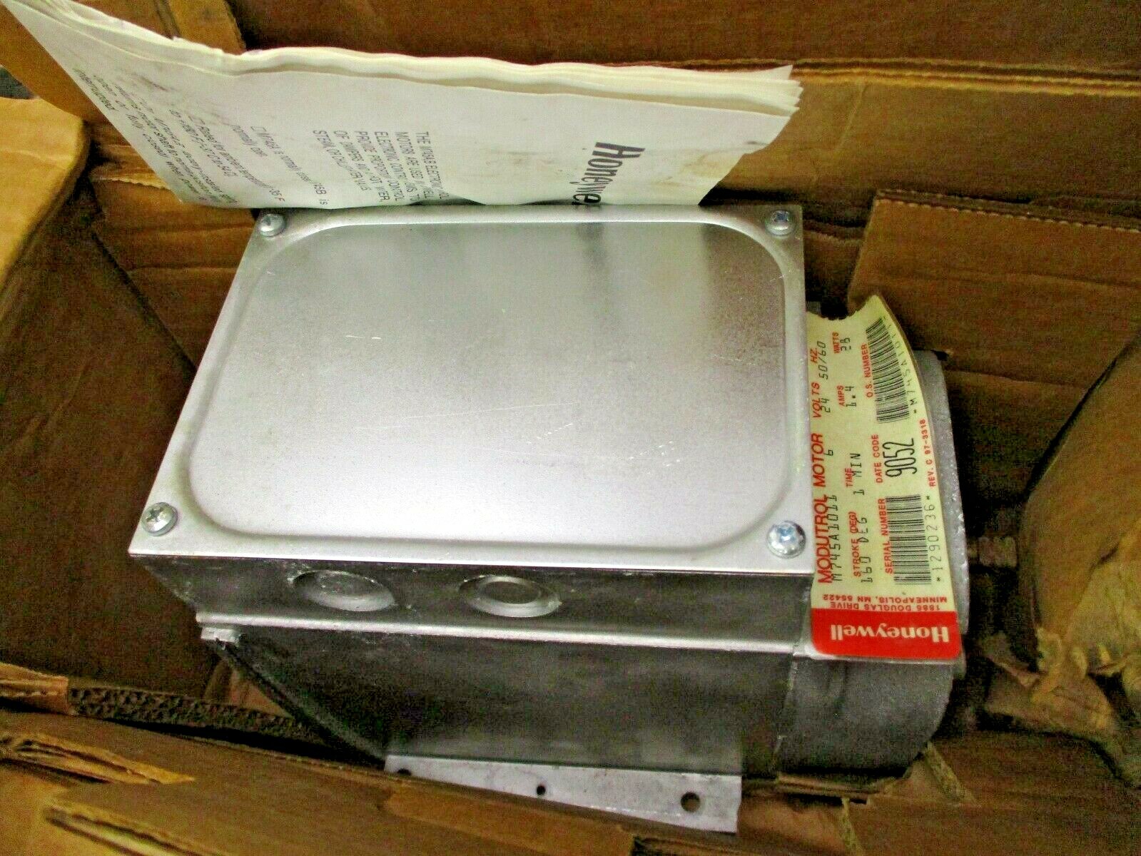 New Open Box Honeywell Modutrol Motor M745A1011 24V 50/60Hz 28W 1.4Amp A4302DH