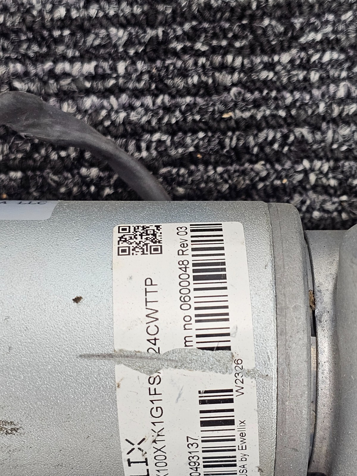 EWELLIX CAT33BX100X1K1G1FSA24CWTTP Linear Actuator 0600048 Rev. 3 *USED