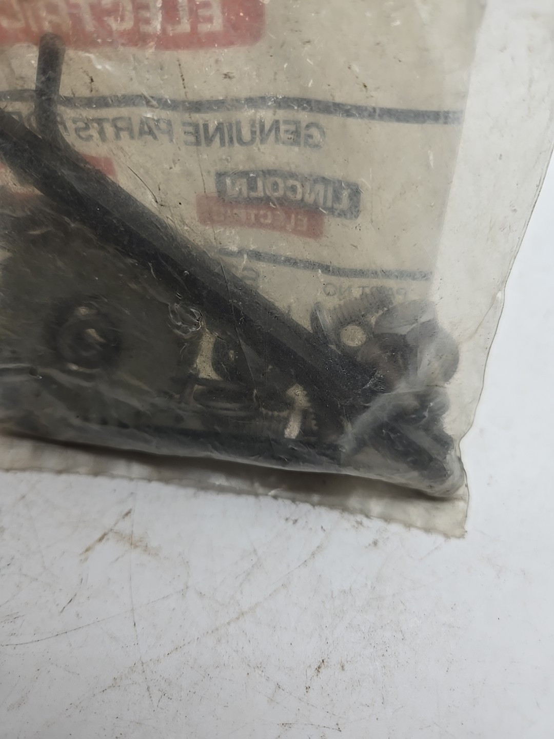 SEALED NEW LINCOLN ELECTRIC S23858-7 MTG HARDWARE KIT (4C2)