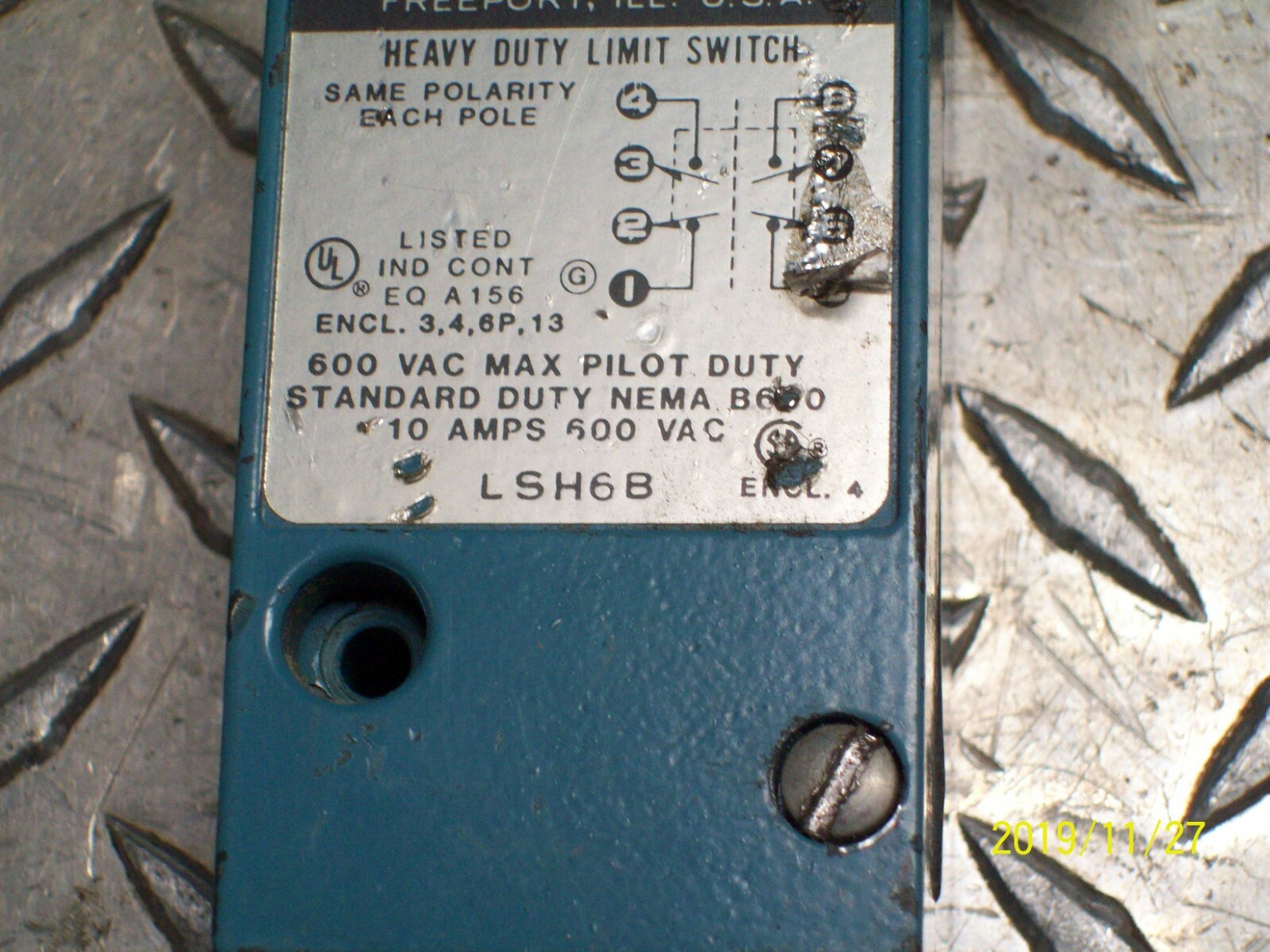 MICRO SWITCH LSH6B LIMIT SWITCH with LSZ1H ROLLER LEVER OPERATOR HEAD