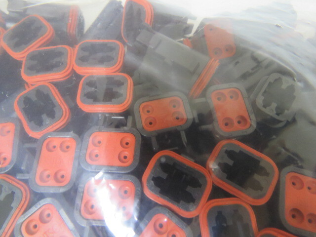 Deutsch DT06-4S-E004 Qty of 20 per Lot DT06-4S Plug Assembly