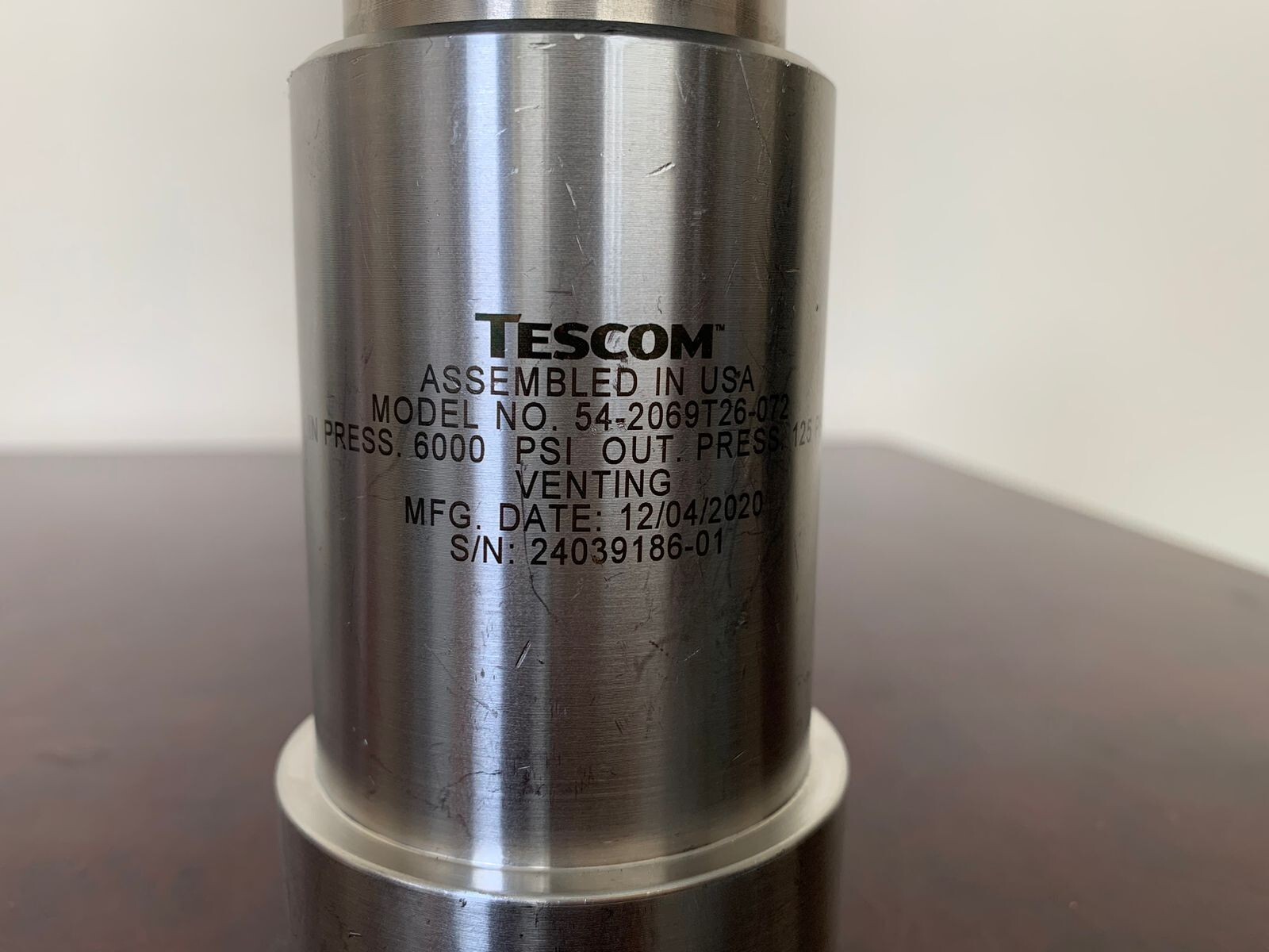 TESCOM / Regulator / 54-2069T26-072 / IN PRESS:6000PSI, OUT PRESS:125PSI