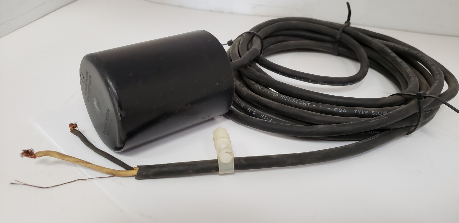 C.S.H. MECHANICAL FLOAT SWITCH WITH 16/2 TYPE SJOW-A CORD