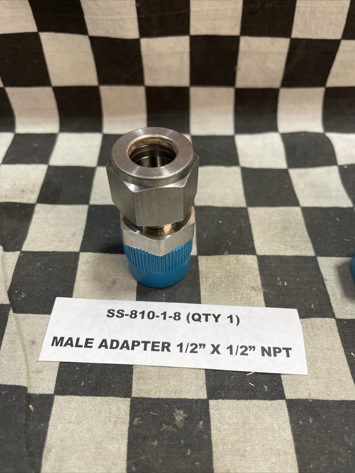 SWAGELOK MALE ADAPTER SS-400-1-8 & SS-810-1-4 & SS-810-1-8,LOT OF 10#N32