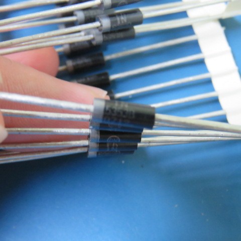 ONSEMI 1N5353BRLG Qty of 400 per Lot DIODEAXIAL1N5333B5W 16V