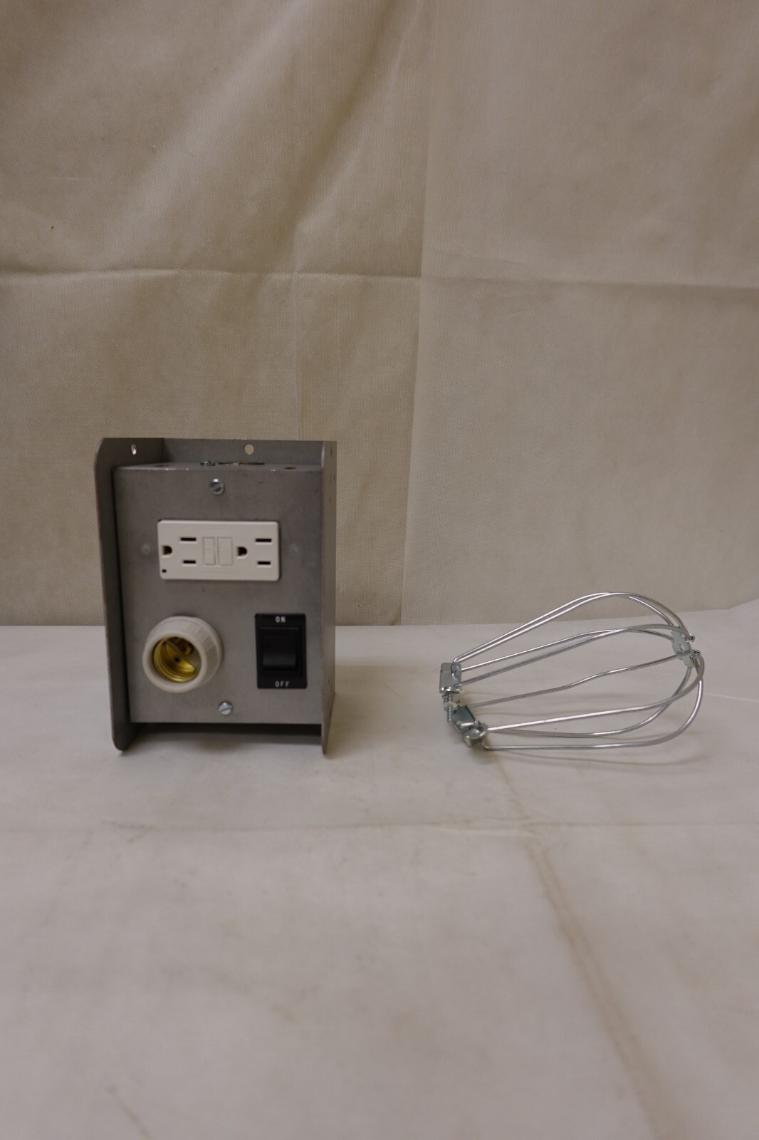 Otis Elevator – Elevator Under Car Inspection Station w/ GFCI Outlet 120VAC A914