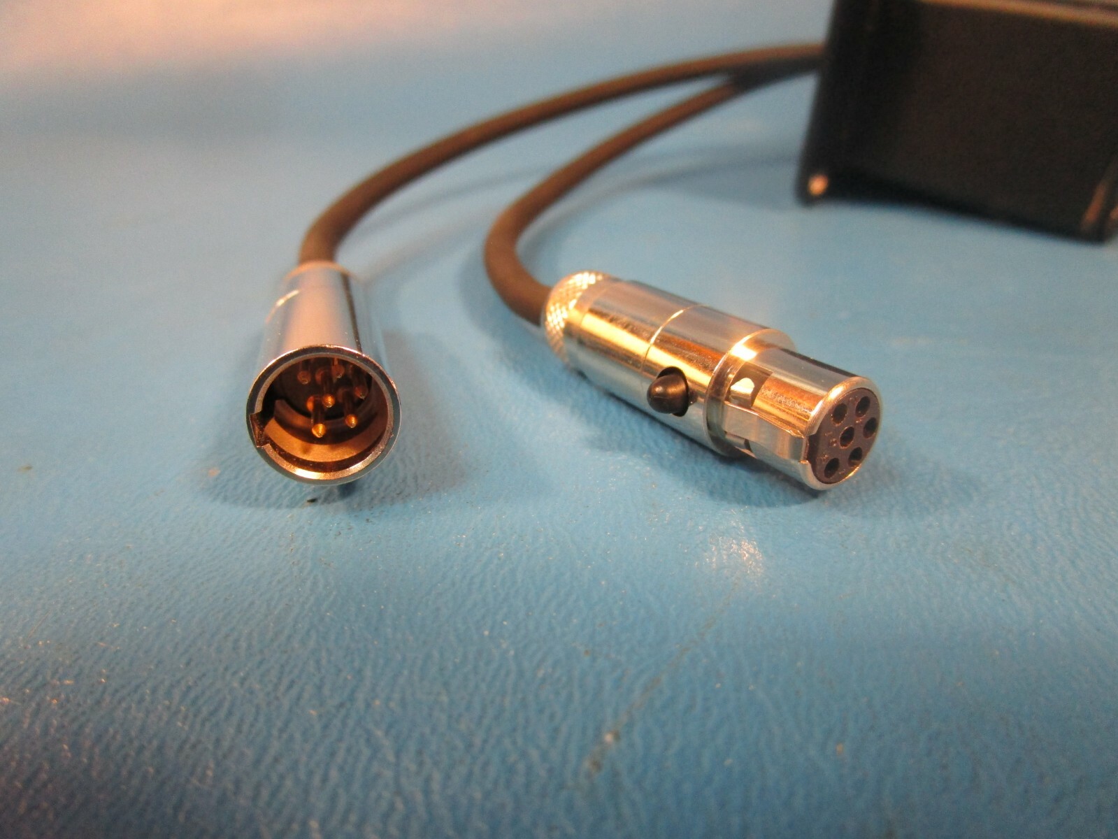 Avcomm I0500U Headset Plug Connection, Quick Lock Jack Box