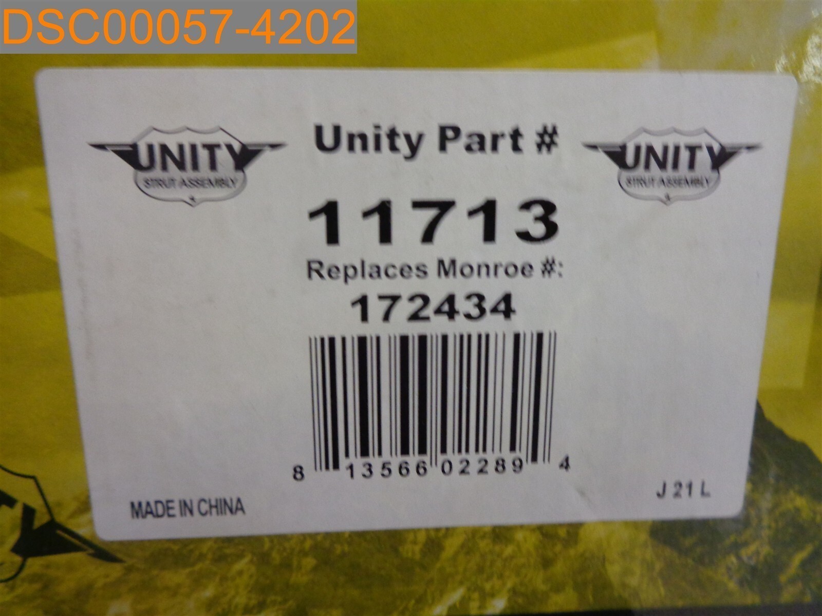 UNITY AUTOMOTIVE Complete Strut Assembly 11713, 172434, 813566022894