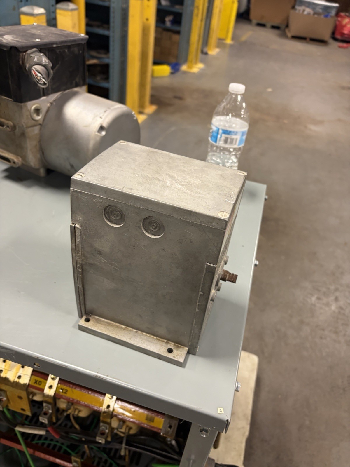 HONEYWELL M941A 1057 MODUTROL MOTOR 24V 50/60 HZ .88A 20W M941A10574 USED