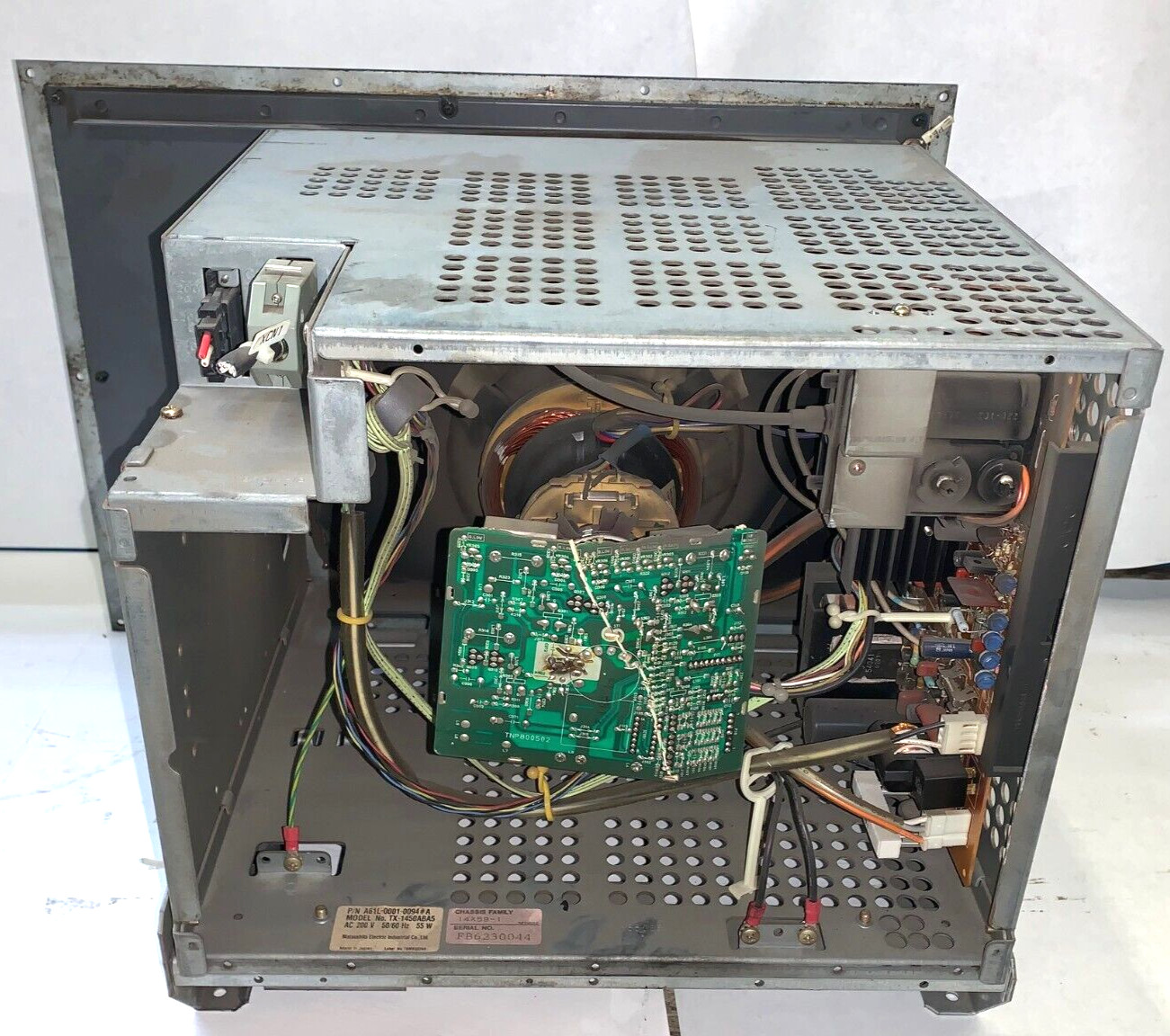TOSHIBA OPERATOR DISPLAY MONITOR D14CM-05A FANUC A61L-0001-0094 *BROKEN*