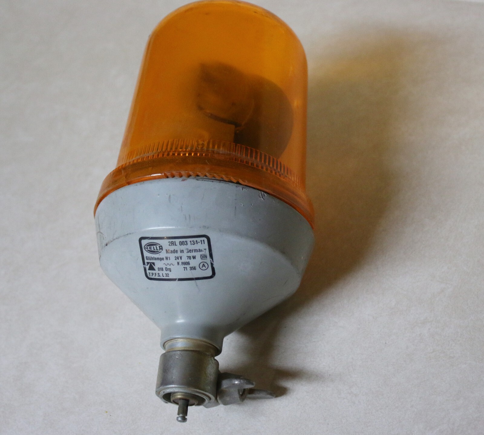 Vintage HELLA Mount Light Lamp Beacon Amber Orange Rare 134-11 2RL 003 H1