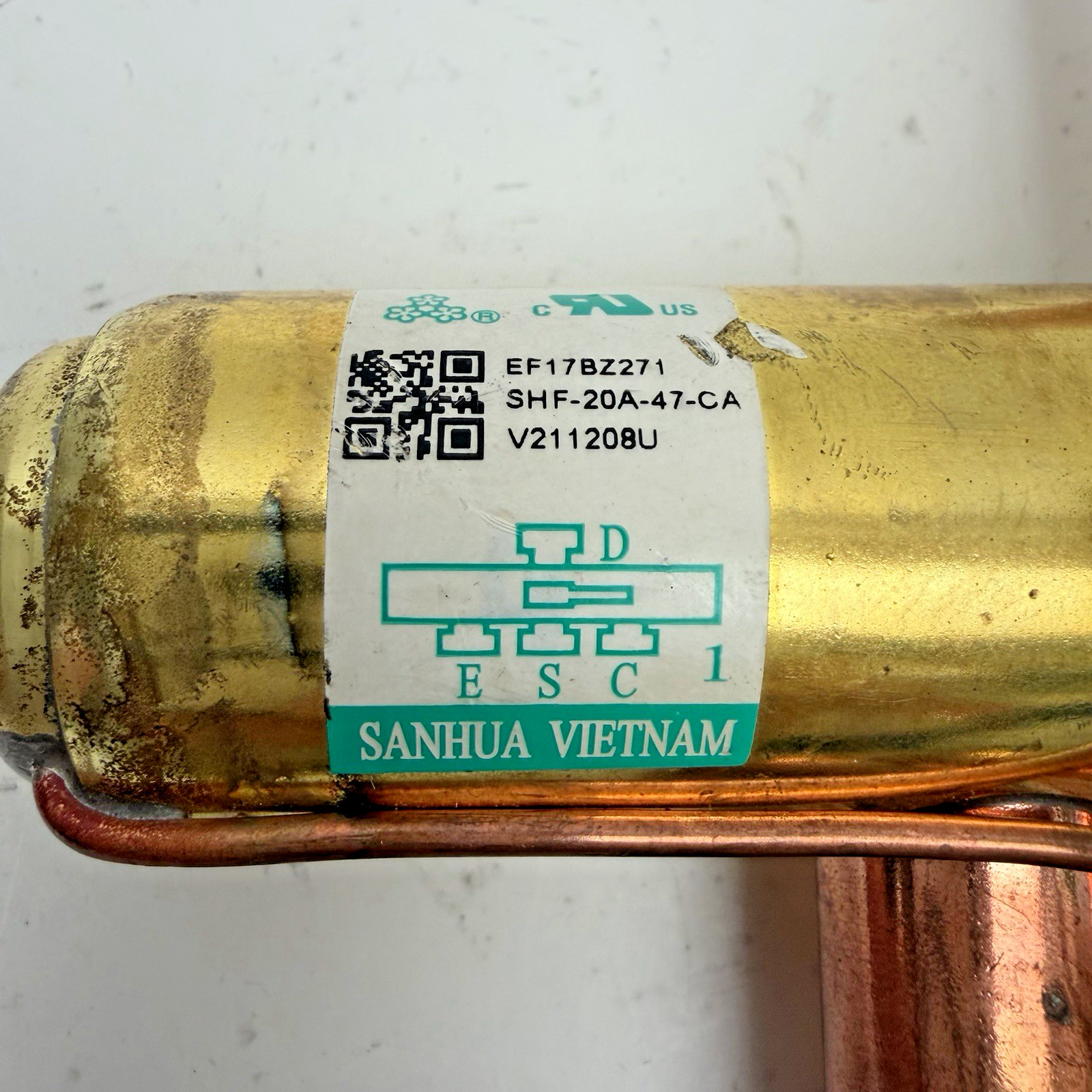 SHF-20A-47-CA FOUR WAY REVERSING VALVE