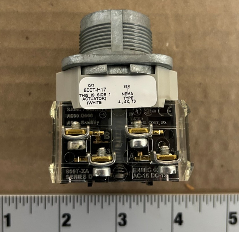 Allen Bradley Rotary Switch 2 Position 800T-H17B Maintained 2 No 2 NC