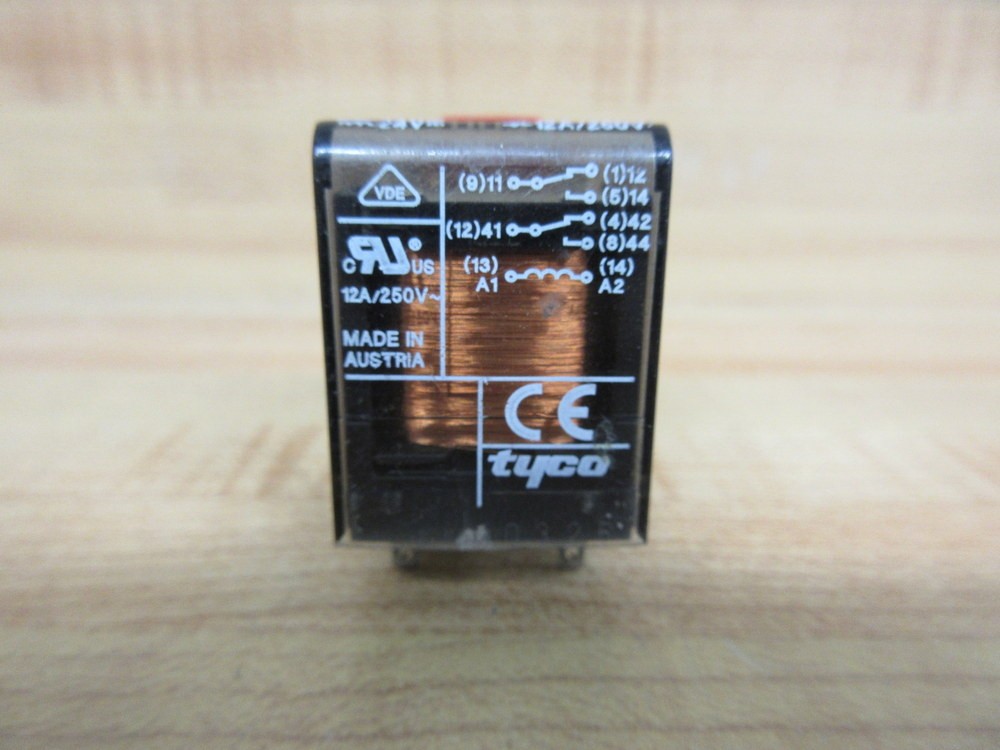 Entrelec Schiele PTL70024 Relay