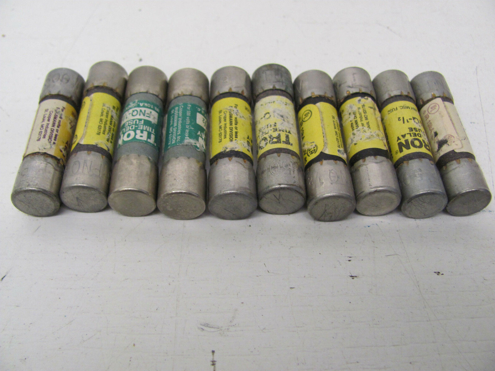 LOT OF 10 BUSSMANN TIME DELAY FUSE FNQ-1/2 500V