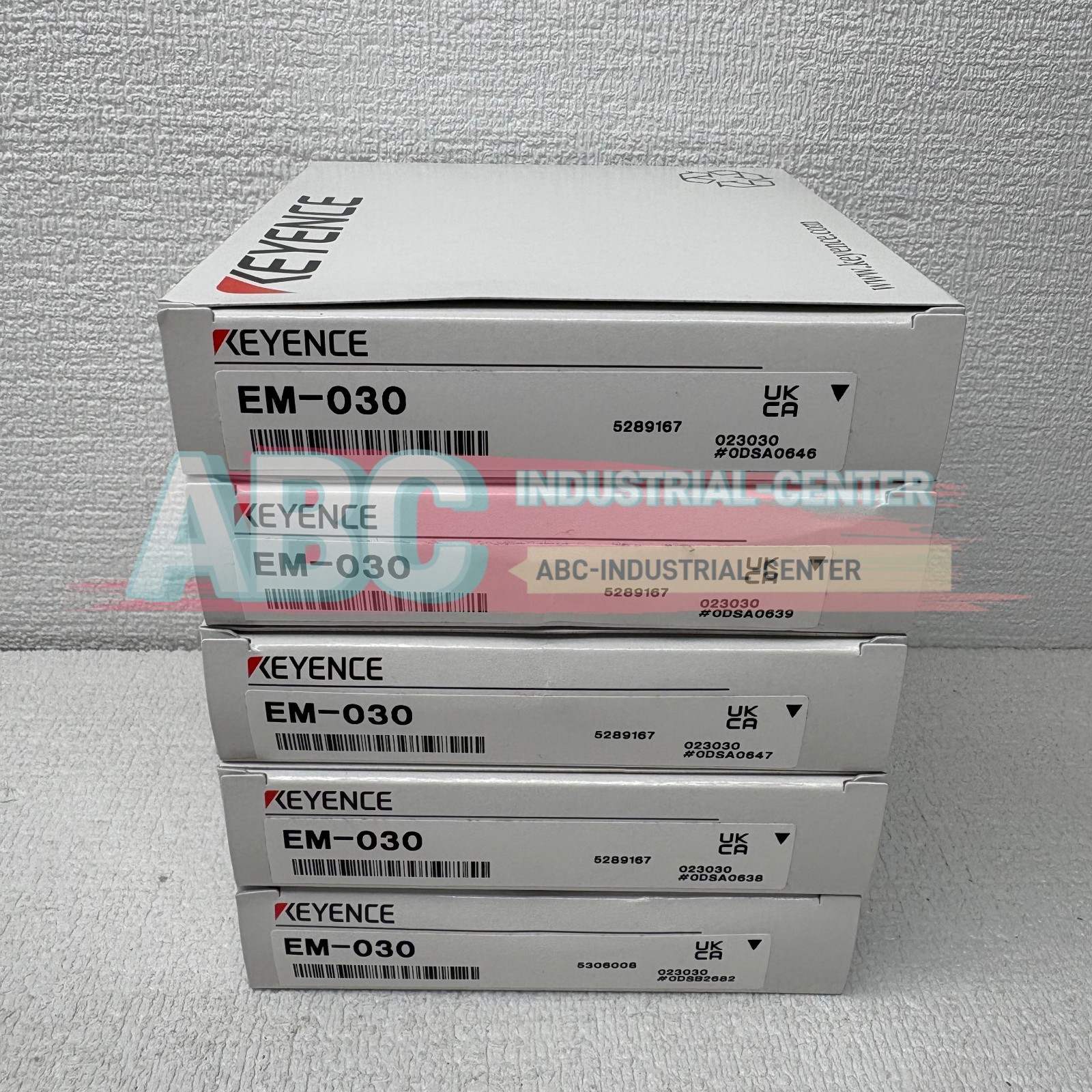 1PCS New Keyence EM-030 proximity transducer#