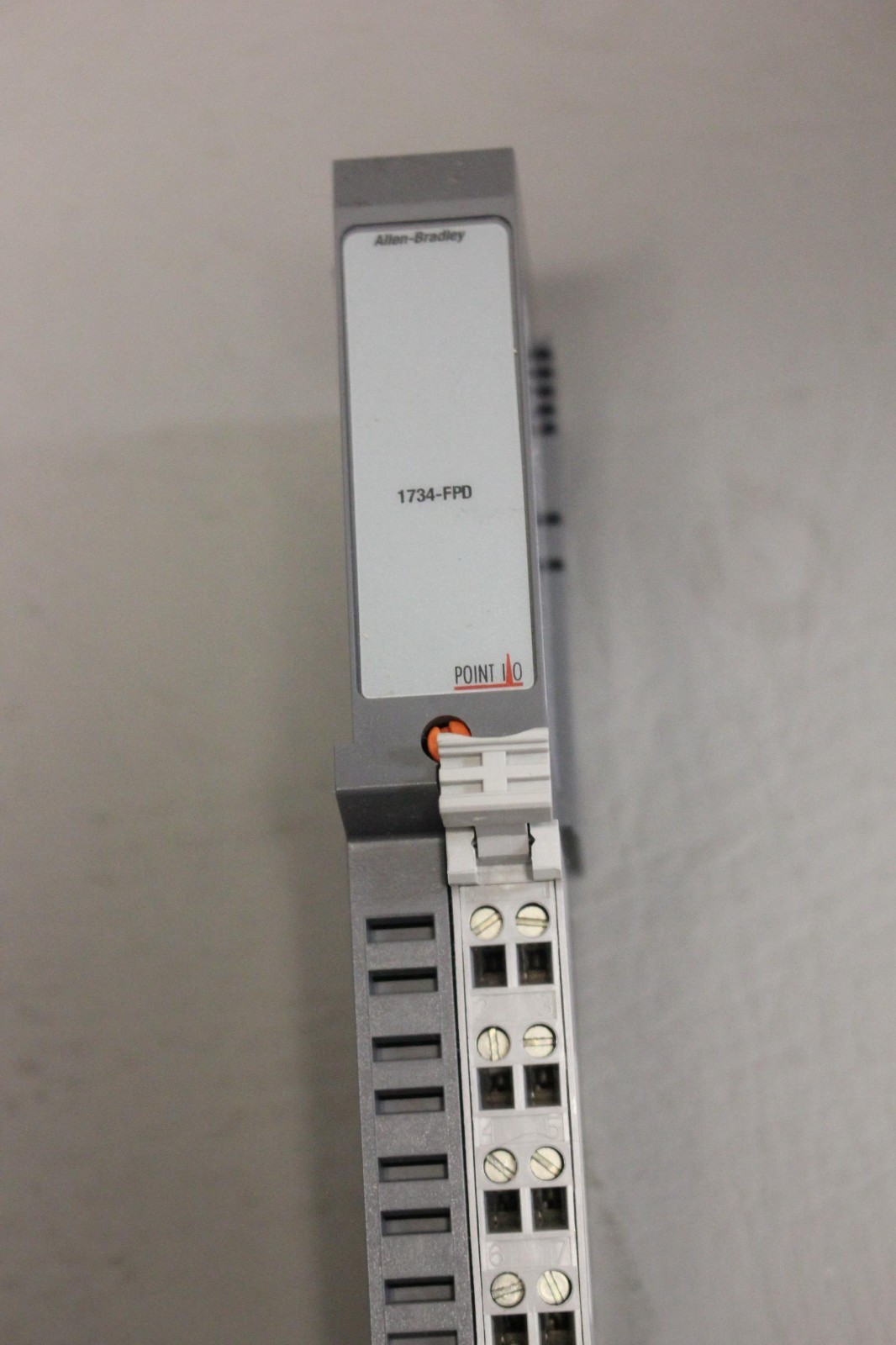 ALLEN BRADLEY POINT I/O FIELD POTENTIAL DISTRIBUTOR MODULE 1734-FPD B