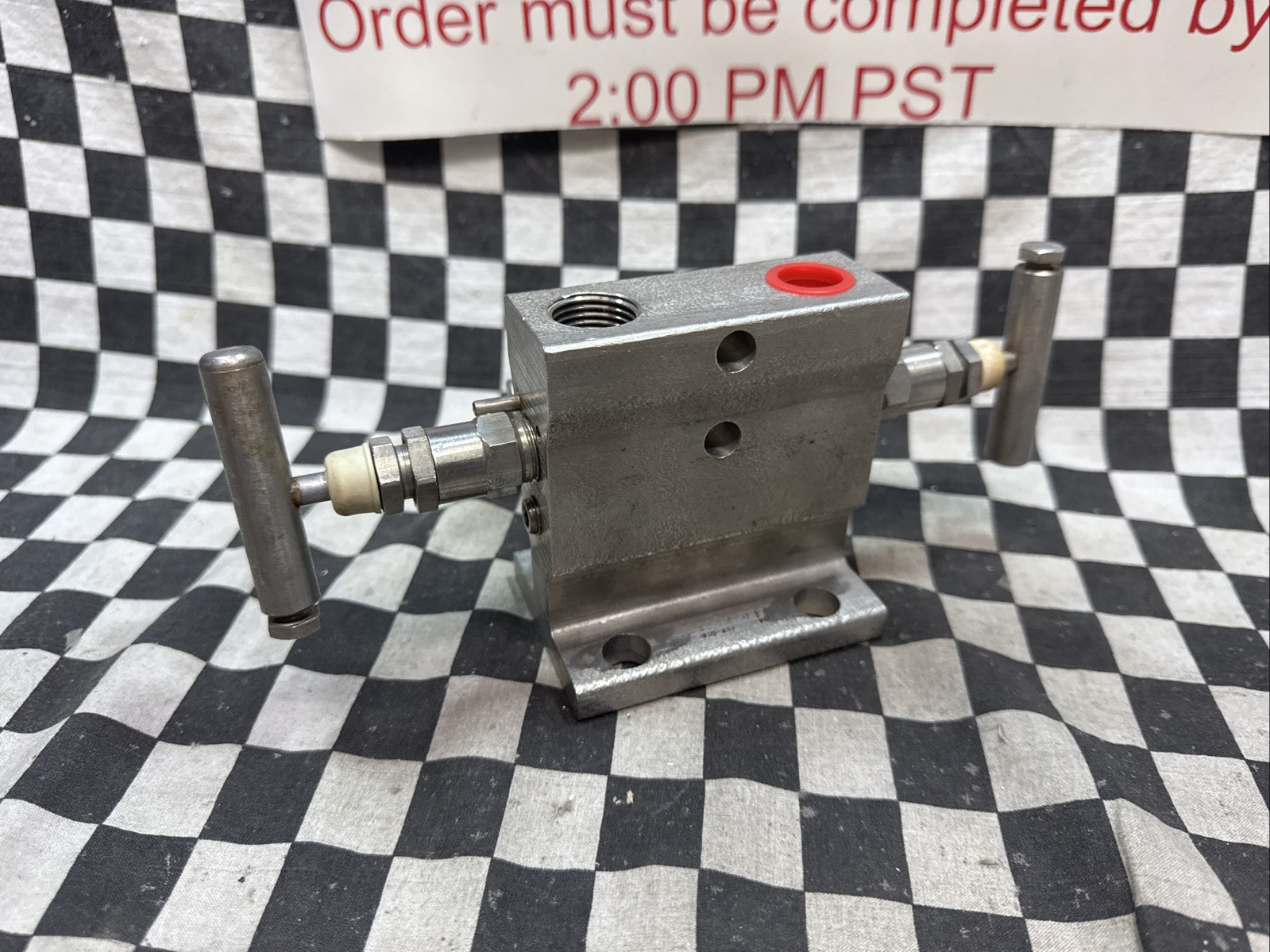 ANDERSON GREENWOOD M4TVS-4-PT, Manifold Valve 3/8″ FNPT, SHIPSAMEDAY#1472V2