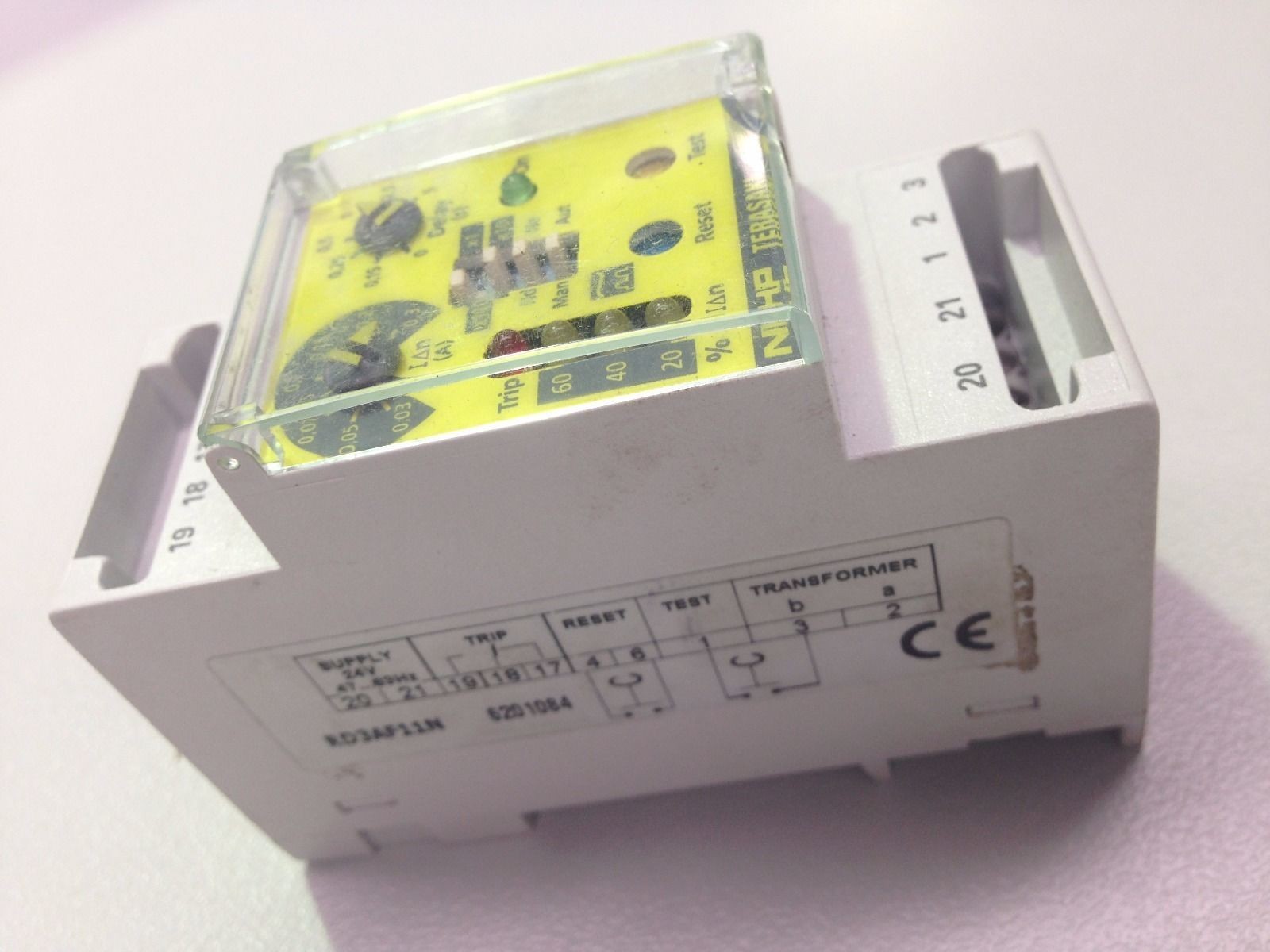 NHP Terasaki D2-S RD3AF11N Earth Leakage Relay Delta Din 2 Pole A24V 0,03-30A