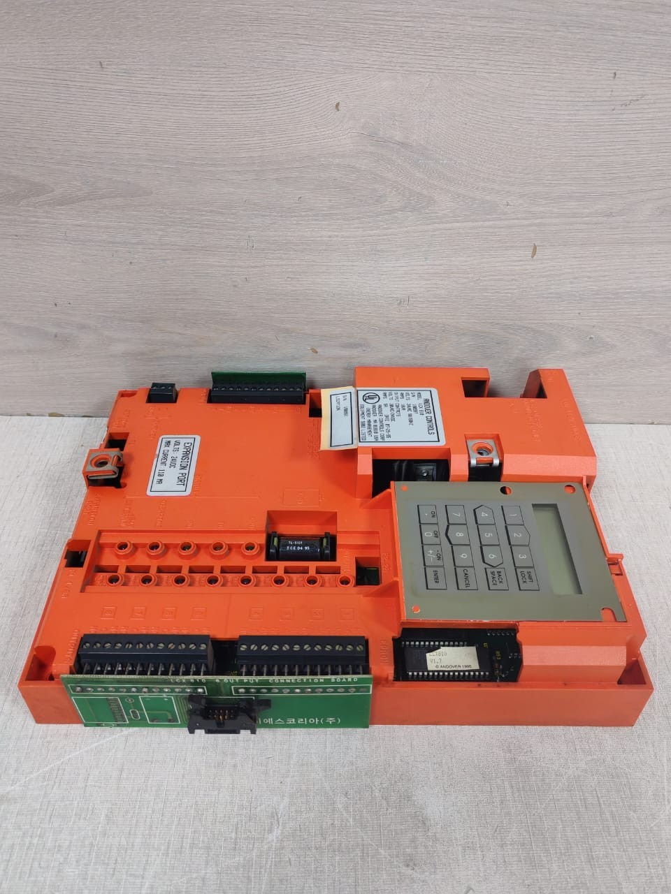 INFINITY ANDOVER CONTROLS LCX 810 24VAC 50/60HZ