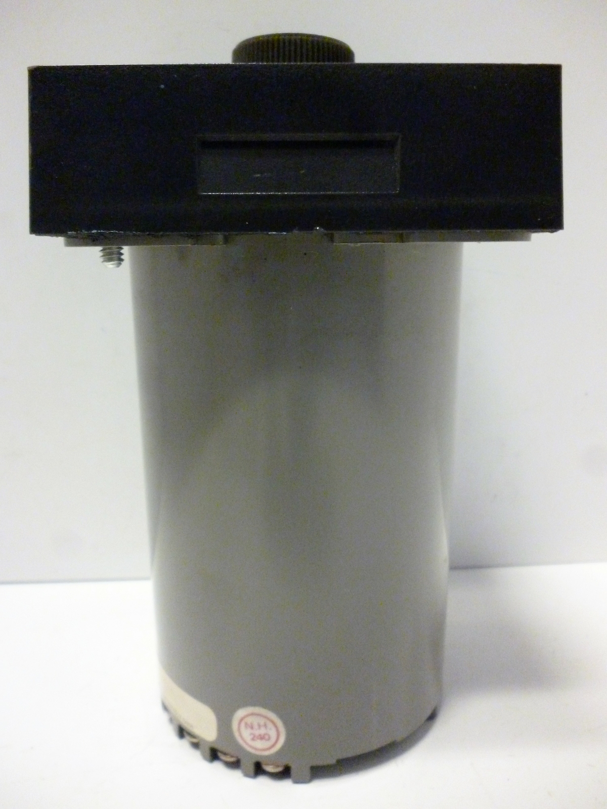 Marsh Bellofram 305E-007-A-1-0-PX Electromechanical Timer
