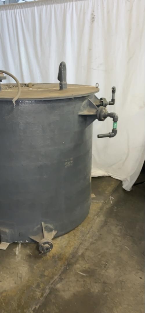750 Gallon IONICS Steel Liquid Storage Tank(S6LLST6592)