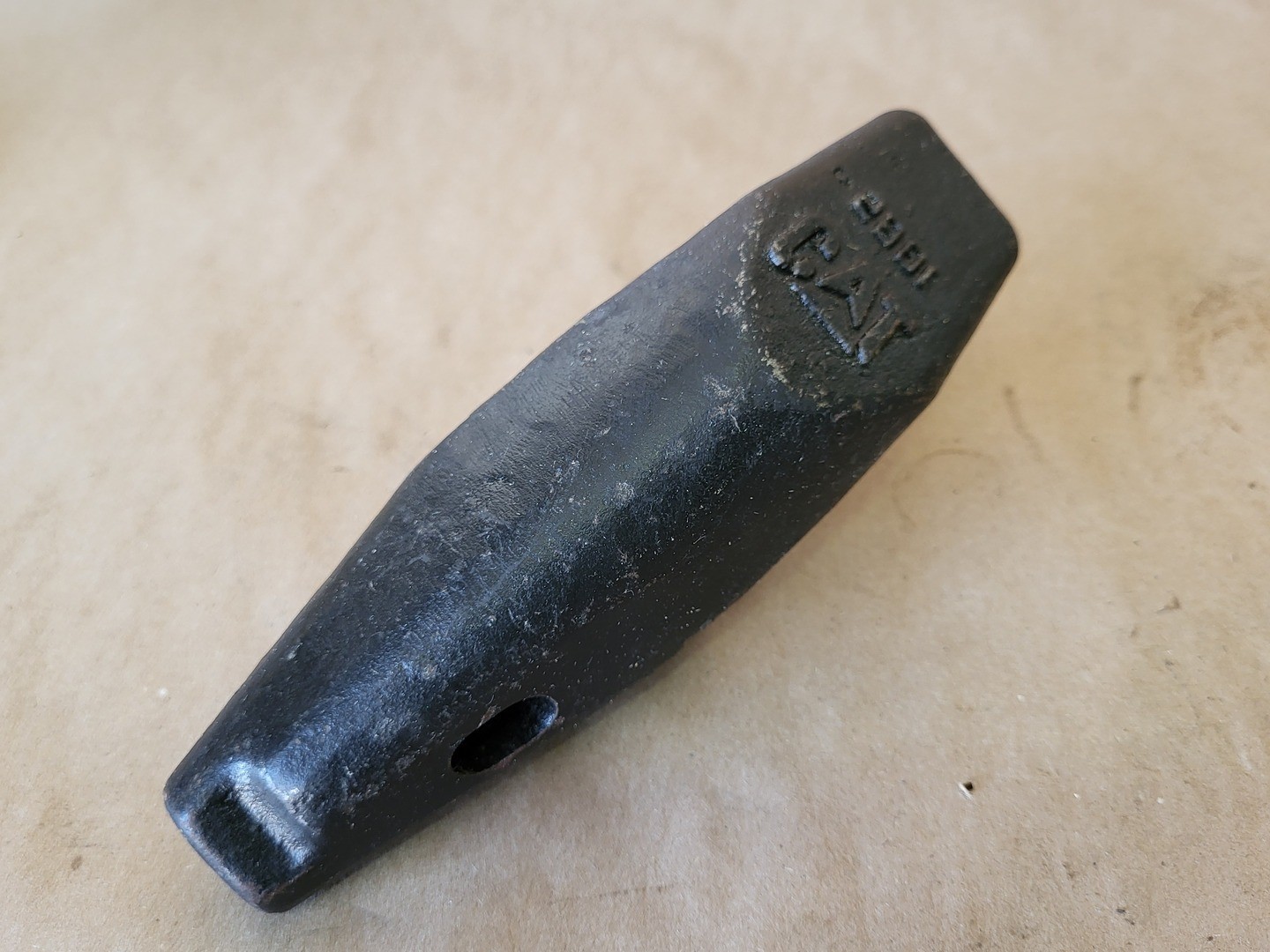SURPLUS NEW Caterpillar Bucket Tooth Adapter HL6047.487 (Box of 6) – Parts