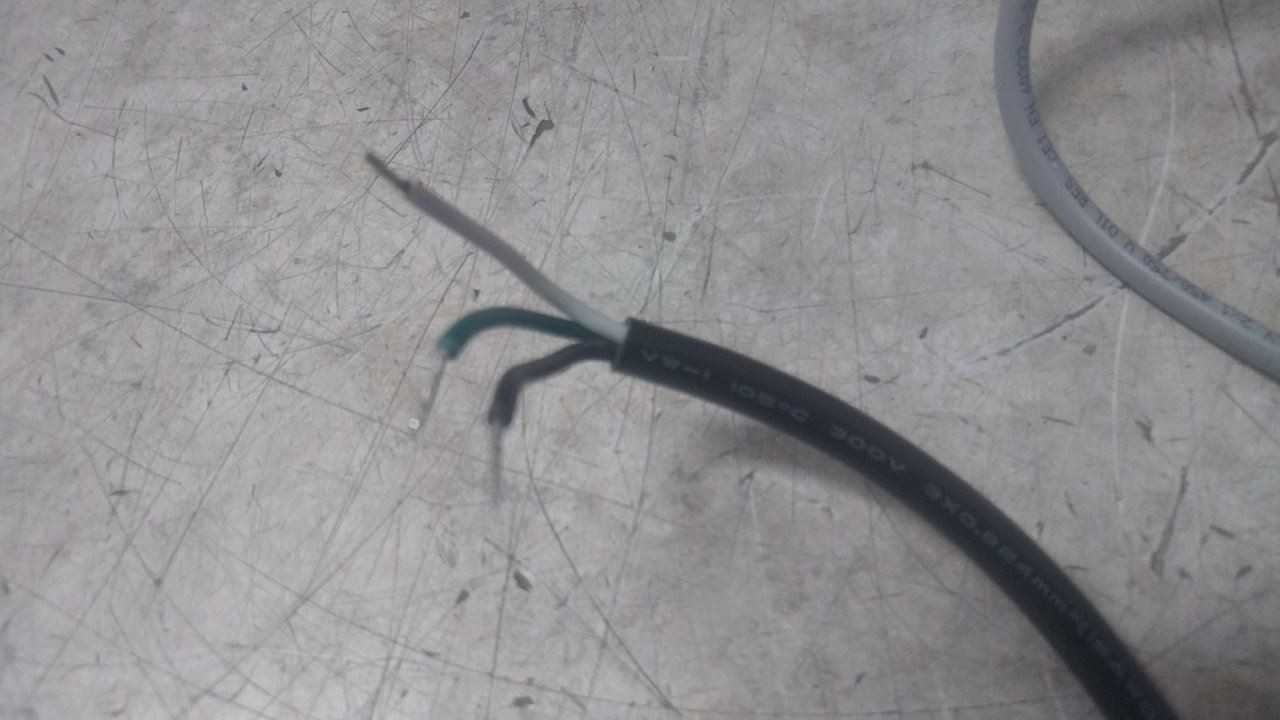 Progtech LC0205N 100 to 305VAC Green Safety Bar 50 EVO