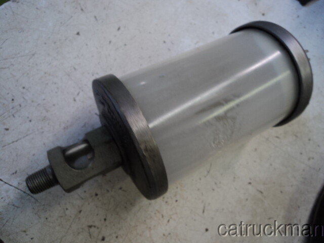 Unused Oil-Rite Drip Adjustable Lubricator about 4″ High