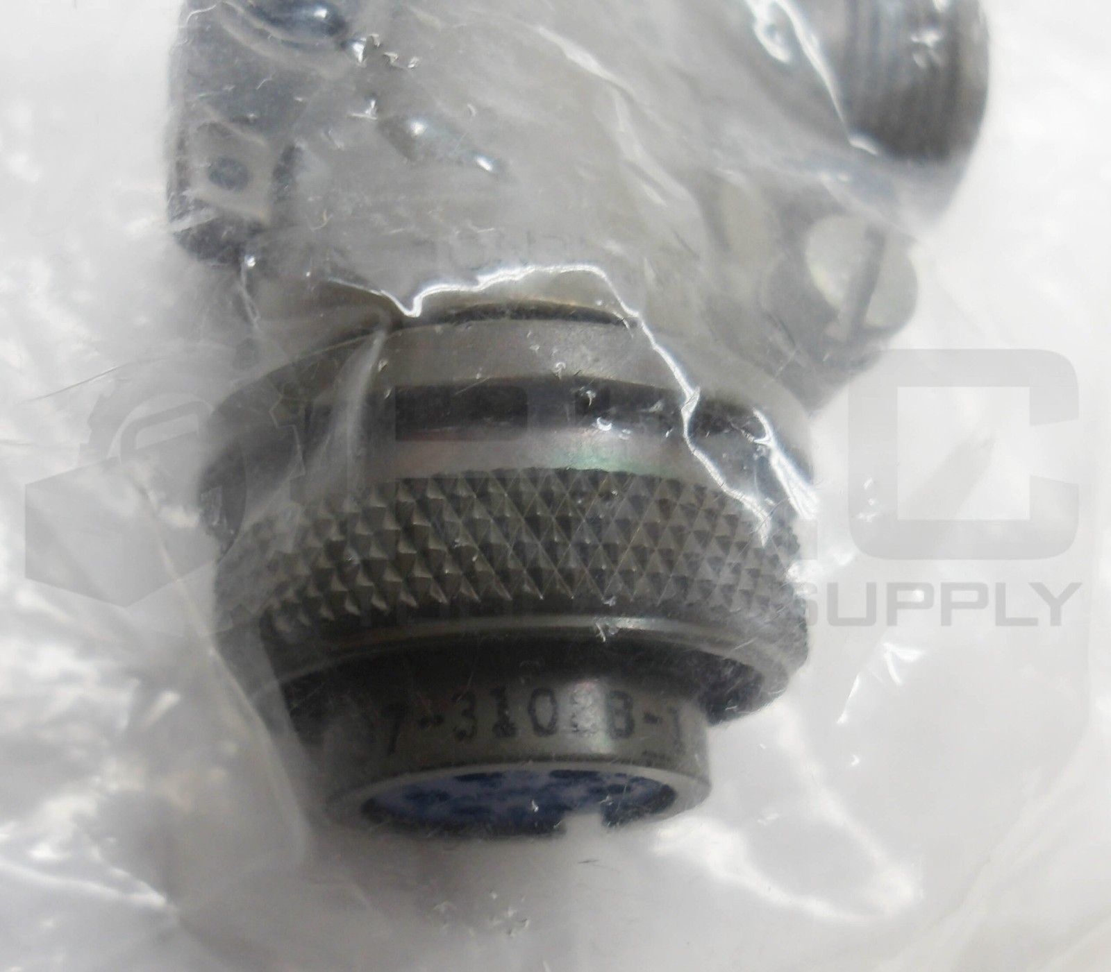 LOT OF 7 SEALED NEW AMPHENOL 97-3108B-14S-6S 6 POS ANGLE PLUG 1835