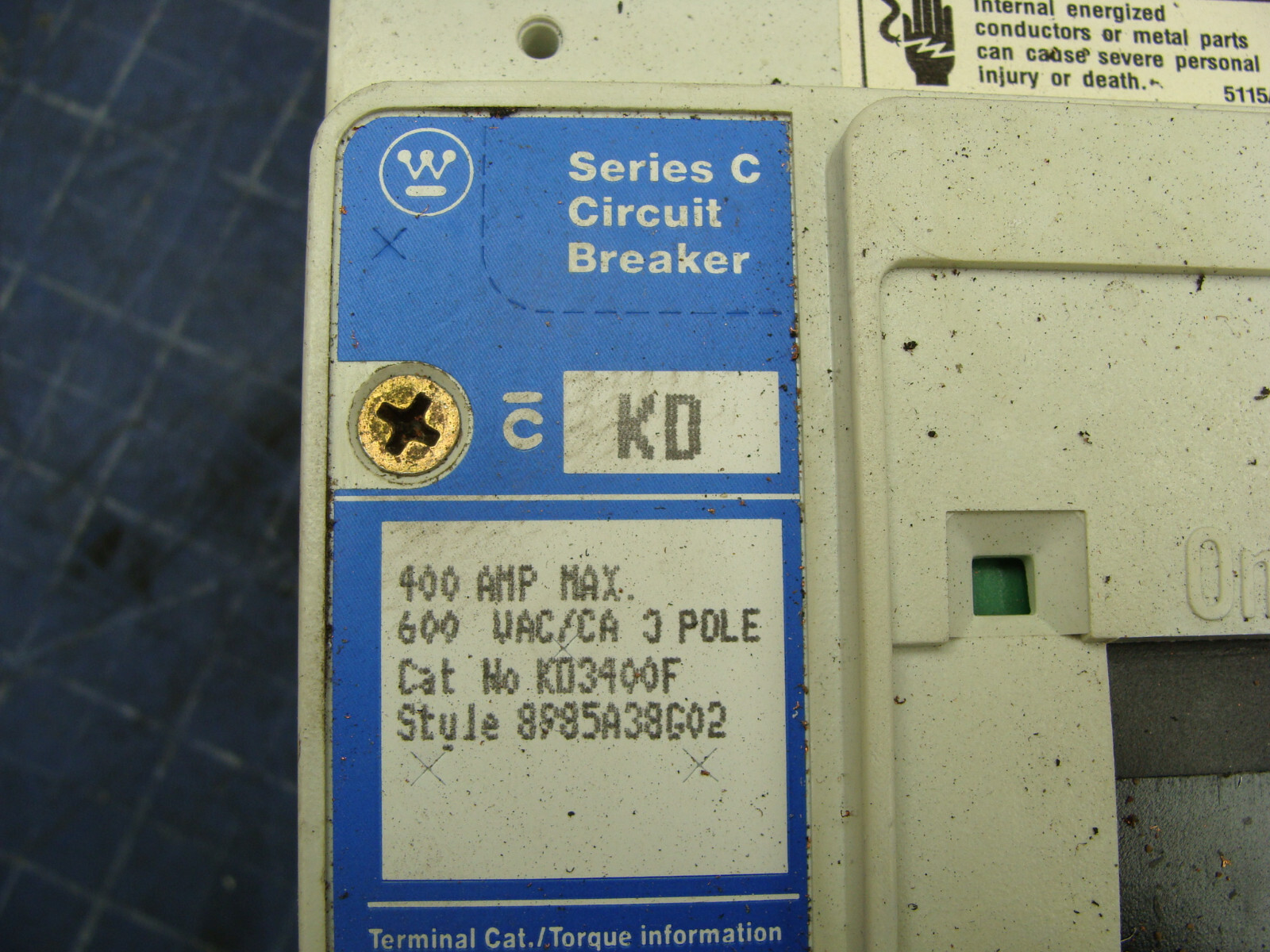 WESTINGHOUSE SERIES C CIRCUIT BREAKER KD3400F 400A 600VAC 3P STYLE 8985A38G02