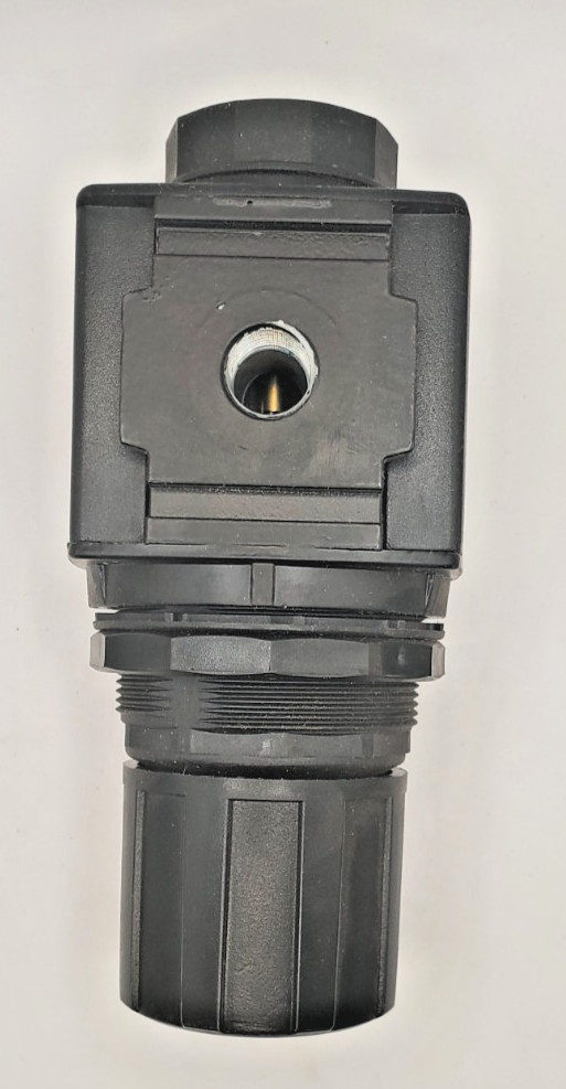 NEW WILKERSON R18-02-F000 1/4″ NPT 0-125 PSIG