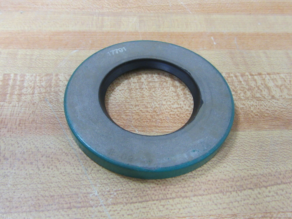 Chicago Rawhide 17791 SKF Oil Seal CR 17791