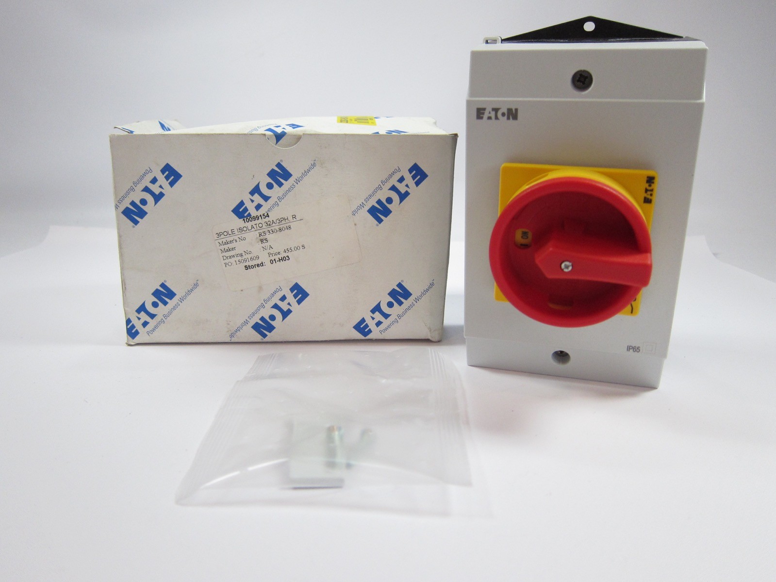 New Eaton P1-32/I2/SVB Surface Mounting Main Disconnect Switch