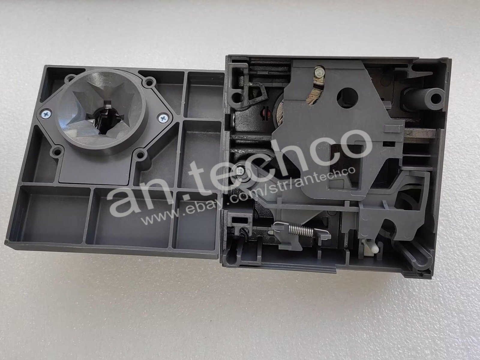 1pcs For ABB F/P T4-5 RHE normal Handle Rotating handle