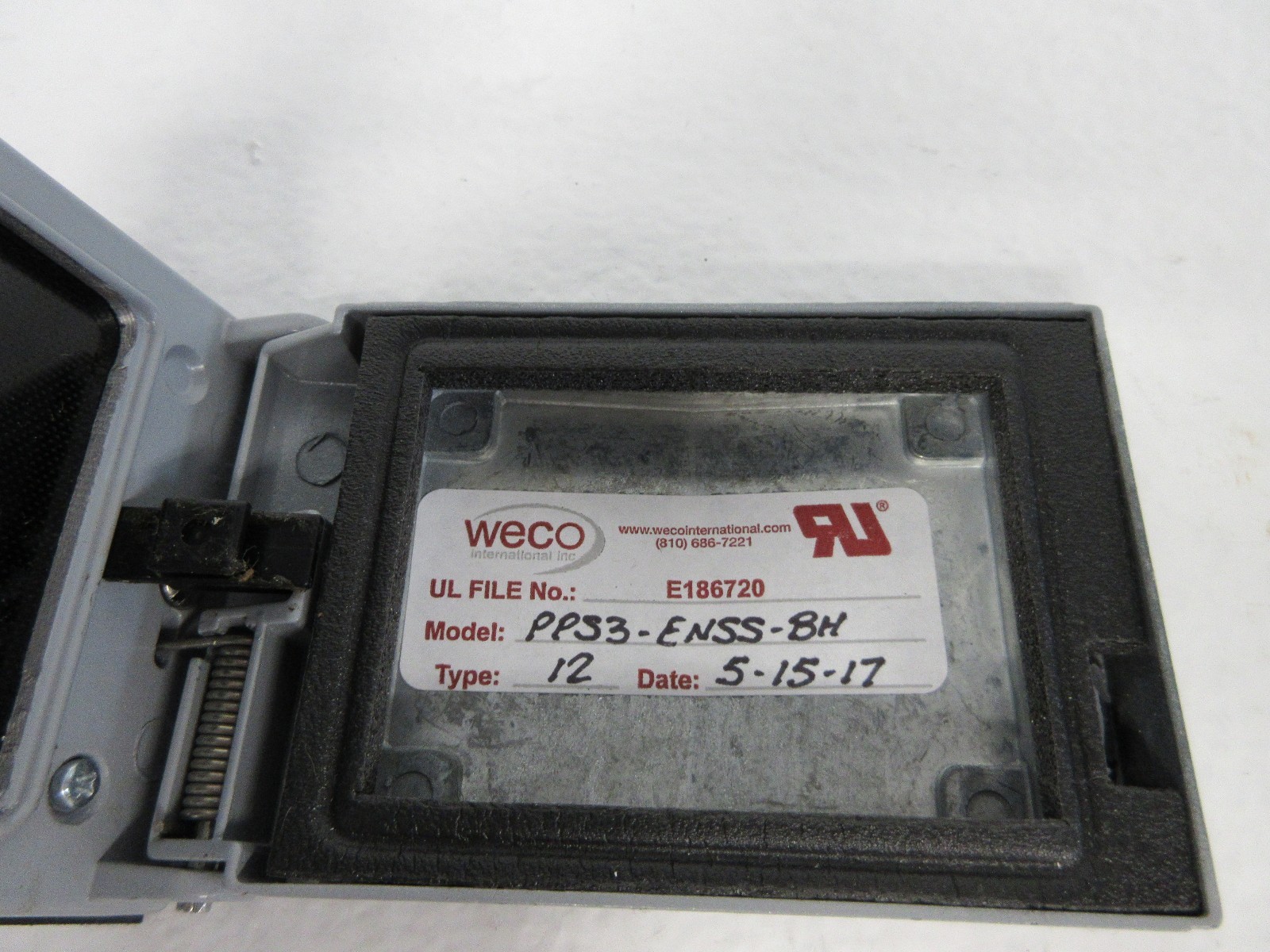 WECO PPS3-ENSS-BH NEW CAT5E PORT / SINGLE OUTLET DEVICE 2A 125VAC PPS3ENSSBH