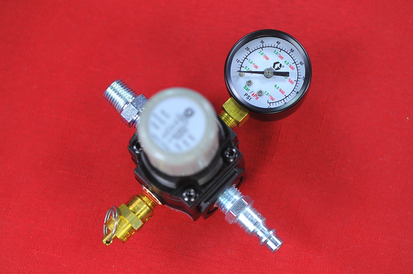 Graco Air Pressure Regulator and Gauge 0-100 psi NEW In BOX, Sealed 116513