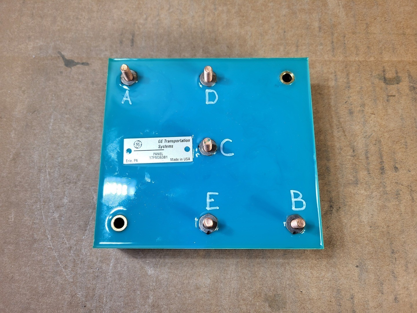 SURPLUS NEW 2022 KOMATSU BF3737 Voltage Panel – Heavy Machinery